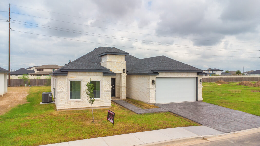 1106 Wesley St, Pharr